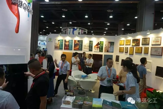 漆強化工亮光漆廠家中博會現場2.jpg