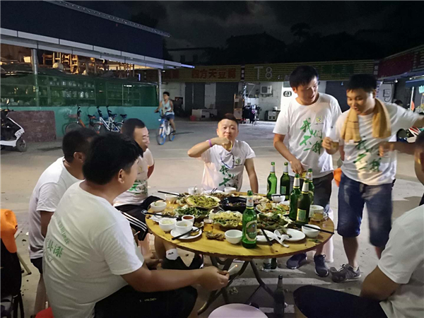 漆強精英百公里徒步極限挑戰
